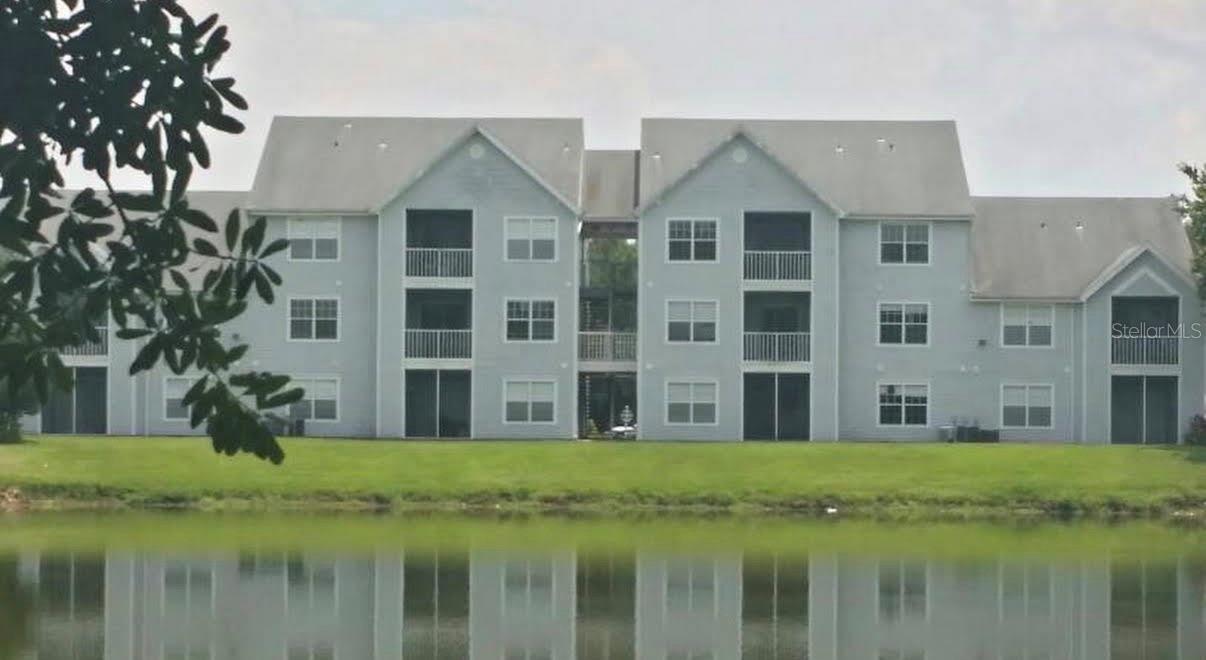 1213 Bermuda Lakes Unit 206, Kissimmee, FL 34741