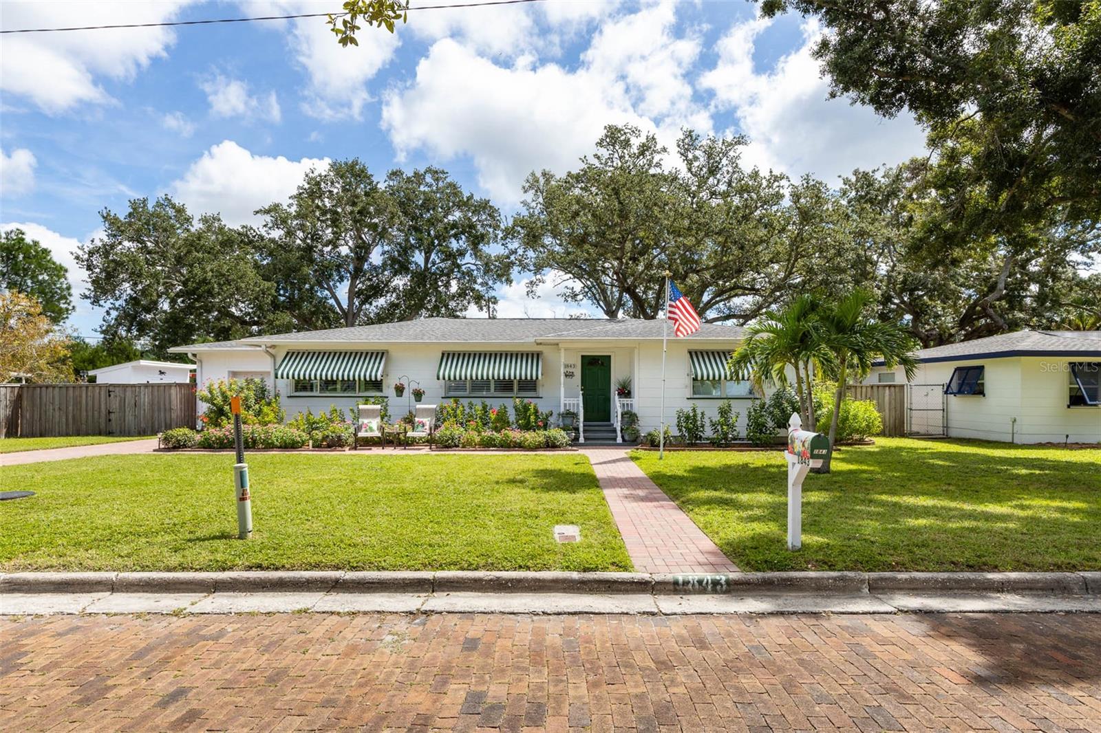 1843 Pasadena Dr, Dunedin, FL 34698