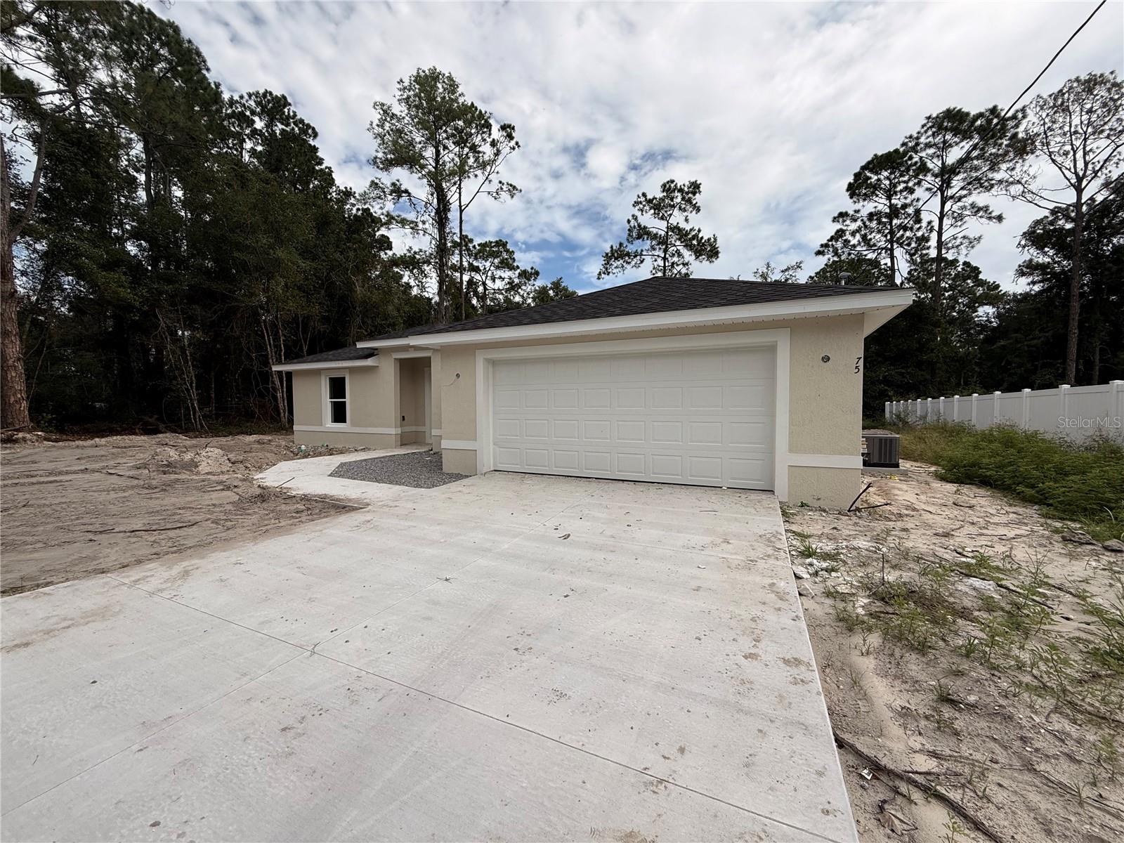 75 Locust, Ocala, FL 34472
